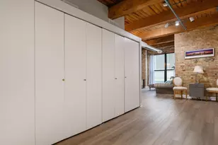 225 W Huron St, Chicago, IL 60654 - Photo 12