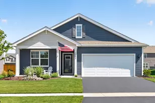 1382 Aspen Ln, Pingree Grove, IL 60140 - Photo 2