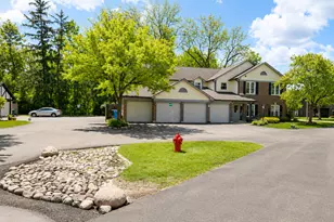 183 Grove Ave, Des Plaines, IL 60016 - Photo 2