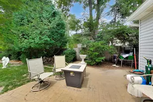 104 N Northampton Dr, Geneva, IL 60134 - Photo 38