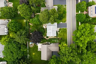 104 N Northampton Dr, Geneva, IL 60134 - Photo 42