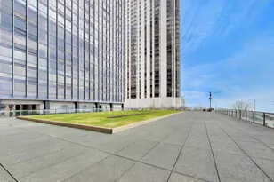 900 N Lake Shore Dr, Chicago, IL 60611 - Photo 22