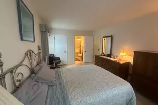 353 Lambert Dr, Schaumburg, IL 60193 - Photo 16