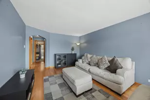 6000 S Narragansett Ave, Chicago, IL 60638 - Photo 4