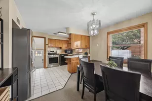 6000 S Narragansett Ave, Chicago, IL 60638 - Photo 6
