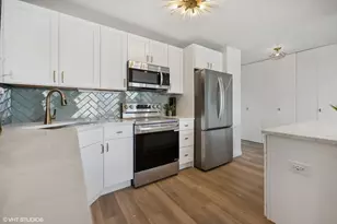5455 N Sheridan Rd, Chicago, IL 60640 - Photo 4