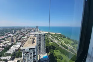 5415 N Sheridan Rd, Chicago, IL 60640 - Photo 2