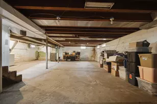 1009 Chicago Ave, Dixon, IL 61021 - Photo 18