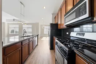 100 Prairie Park Dr, Wheeling, IL 60090 - Photo 18