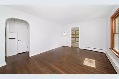 512 S Calumet Avenue, Aurora, IL 60506 - Photo 2
