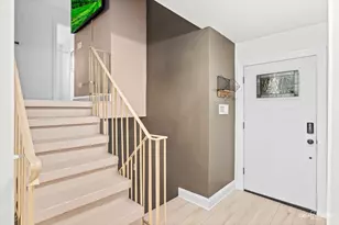 337 E Briarcliff Rd, Bolingbrook, IL 60440 - Photo 2
