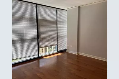201 N Westshore Drive #1803, Chicago, IL 60601 - Photo 10