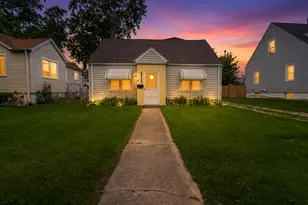 18342 Wildwood Ave, Lansing, IL 60438 - Photo 2