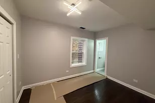 7932 S Champlain Ave, Chicago, IL 60619 - Photo 12