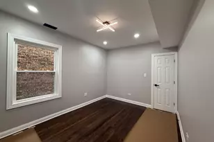 7932 S Champlain Ave, Chicago, IL 60619 - Photo 18