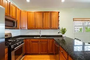 825 W Eastwood Ave, Chicago, IL 60640 - Photo 8