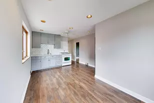 4950 W Gunnison St, Chicago, IL 60630 - Photo 18