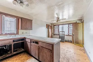 1633 Downs Dr, Calumet City, IL 60409 - Photo 6