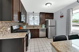 17561 Sycamore Dr, Homewood, IL 60430 - Photo 10