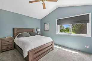 2011 Glenmoor Dr, West Dundee, IL 60118 - Photo 26
