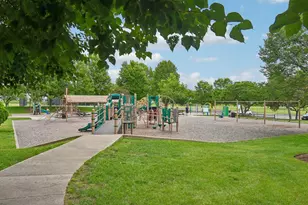 2011 Glenmoor Dr, West Dundee, IL 60118 - Photo 54