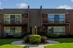 535 N Pleasant Dr, Glenwood, IL 60425 - Photo 1