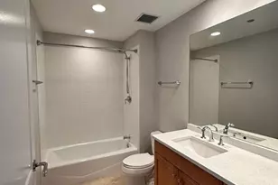 600 N Lake Shore Dr, Chicago, IL 60611 - Photo 12