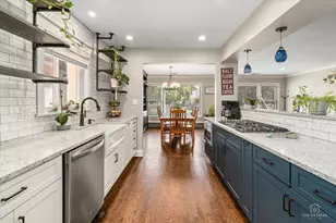 6320 W Lawrence Ave, Chicago, IL 60630 - Photo 14