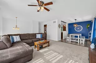 237 Windsor Dr, Bolingbrook, IL 60440 - Photo 2