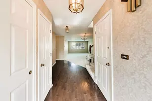 1204 Garfield Ave, Libertyville, IL 60048 - Photo 2