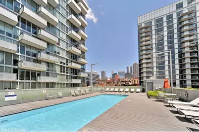 659 W Randolph Street #813, Chicago, IL 60661 - Photo 2