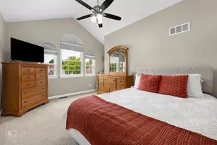 2004 Oakdale Estates Dr, Plainfield, IL 60586 - Photo 16