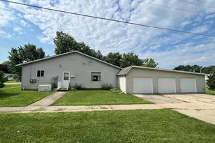 319 N 4th St, Neponset, IL 61345 - Photo 6