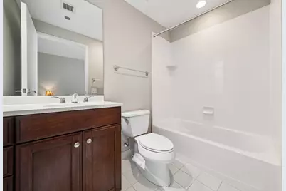 600 N Lake Shore Drive #2011, Chicago, IL 60611 - Photo 12