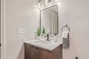 11S475 Walter Ln, Naperville, IL 60564 - Photo 26