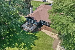11S475 Walter Ln, Naperville, IL 60564 - Photo 36