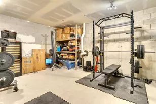 2135 W Cermak Rd, Chicago, IL 60608 - Photo 30
