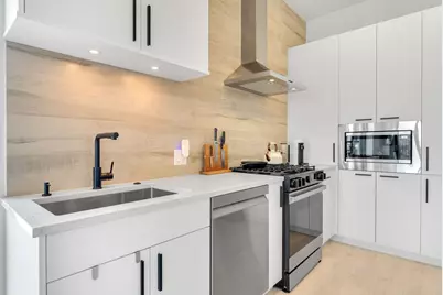 2135 W Cermak Road #4N-PH, Chicago, IL 60608 - Photo 4