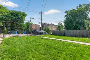 3250 W Douglas Blvd, Chicago, IL 60623 - Photo 12
