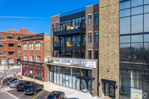 4555 N Ravenswood Ave, Chicago, IL 60640 - Photo 1