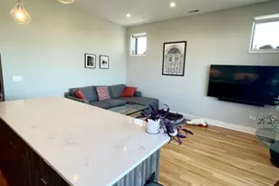 4555 N Ravenswood Ave, Chicago, IL 60640 - Photo 8