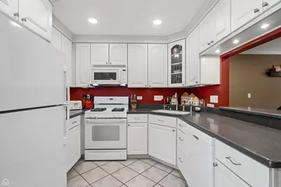 256 Mark Avenue, Glendale Heights, IL 60139 - Photo 8
