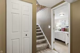 256 Mark Ave, Glendale Heights, IL 60139 - Photo 14