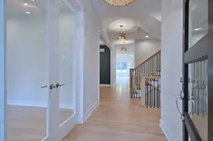 456 Elm St, Elmhurst, IL 60126 - Photo 2