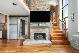 758 N Larrabee St, Chicago, IL 60654 - Photo 10