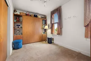 642 Wellington Ave, Elgin, IL 60120 - Photo 14