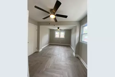 6114 W Leland Avenue #1, Chicago, IL 60630 - Photo 8