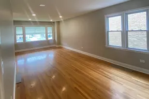 6114 W Leland Ave, Chicago, IL 60630 - Photo 2