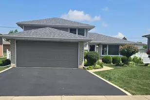 7836 W 81st St, Bridgeview, IL 60455 - Photo 1