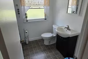 7836 W 81st St, Bridgeview, IL 60455 - Photo 12